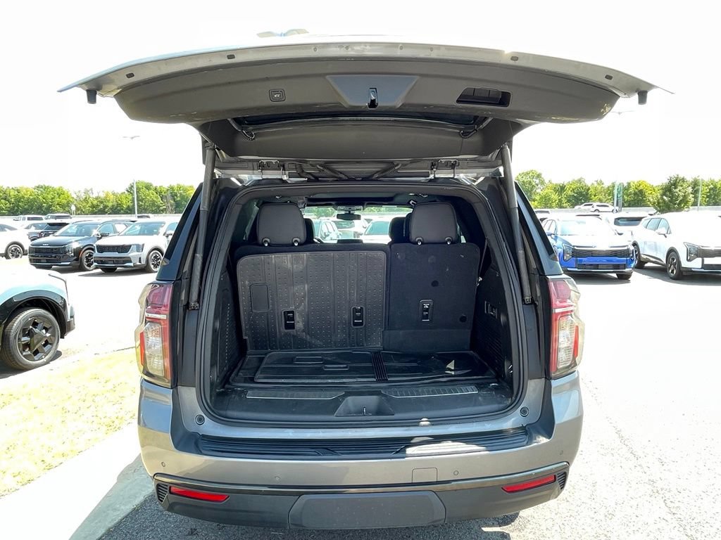 Used 2021 Chevrolet Tahoe Z71 w/ Luxury Package AWD/4WD image 10