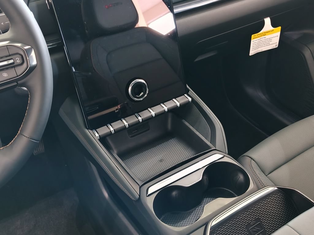 New 2027 GMC Terrain AT4 w/ Technology Package II AWD/4WD image 37