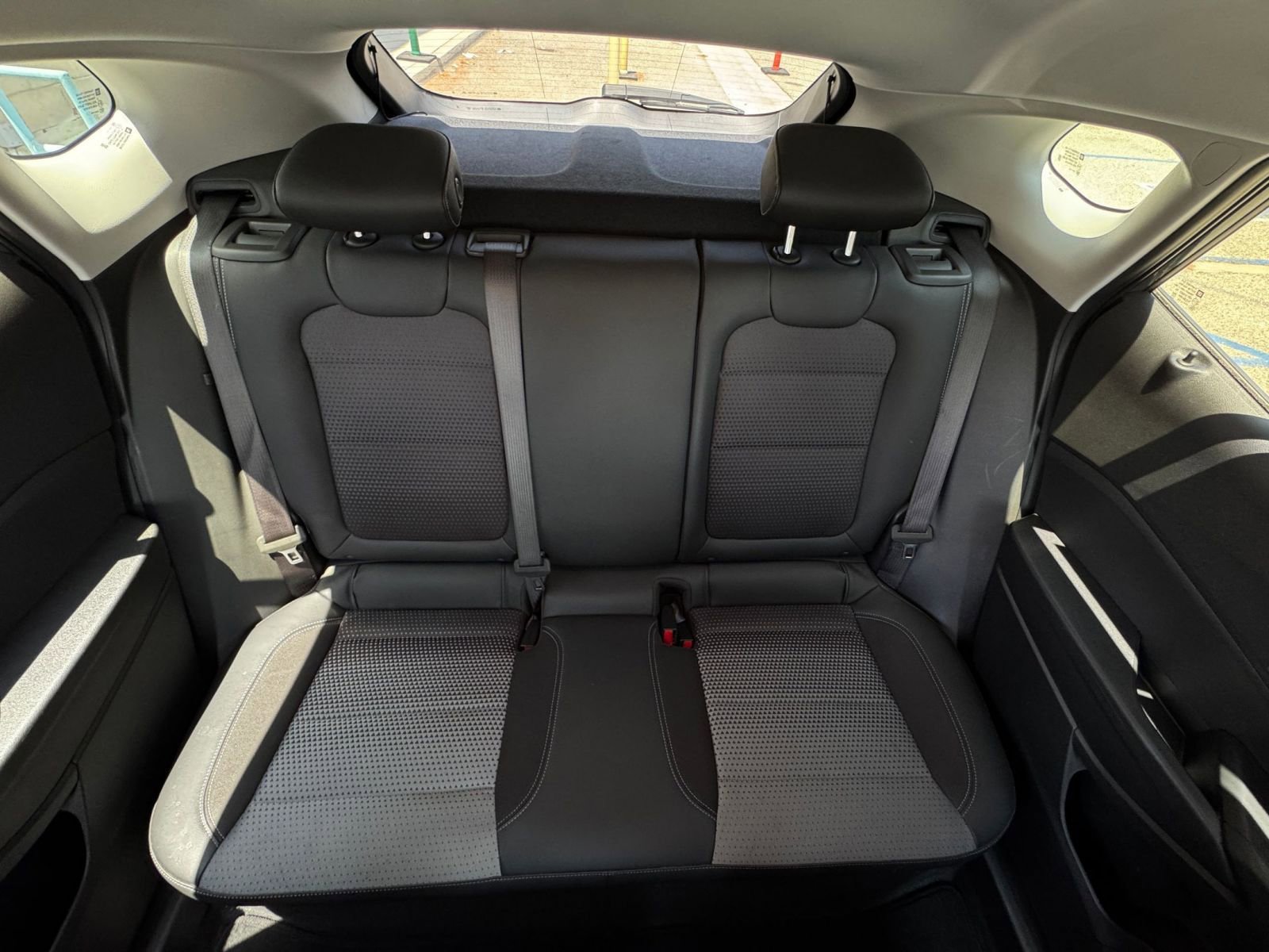 Used 2025 Chevrolet Trax LT w/ LT Convenience Package FWD image 38