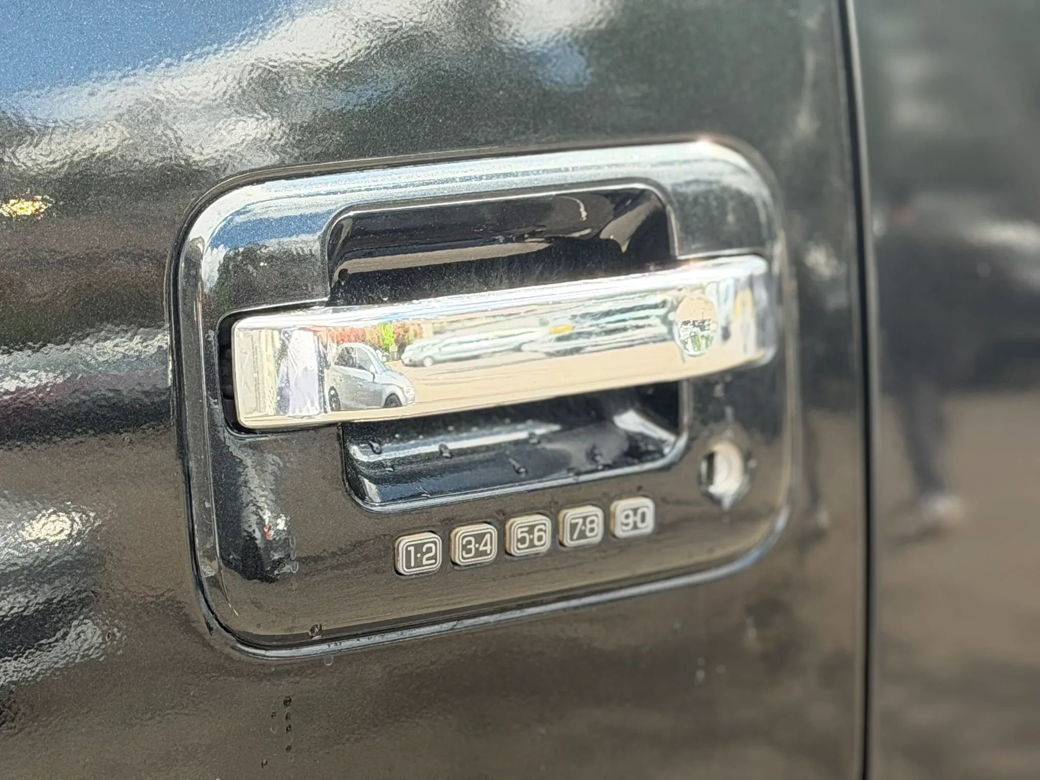 Used 2012 Ford F150 Platinum AWD/4WD image 11