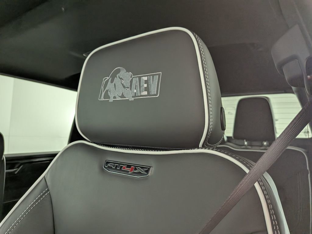 New 2026 GMC Sierra 2500 AT4X w/ AT4X AEV Edition AWD/4WD image 17