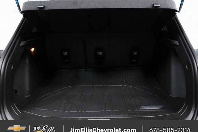 New 2026 Chevrolet Trax RS w/ Sunroof Package FWD image 24