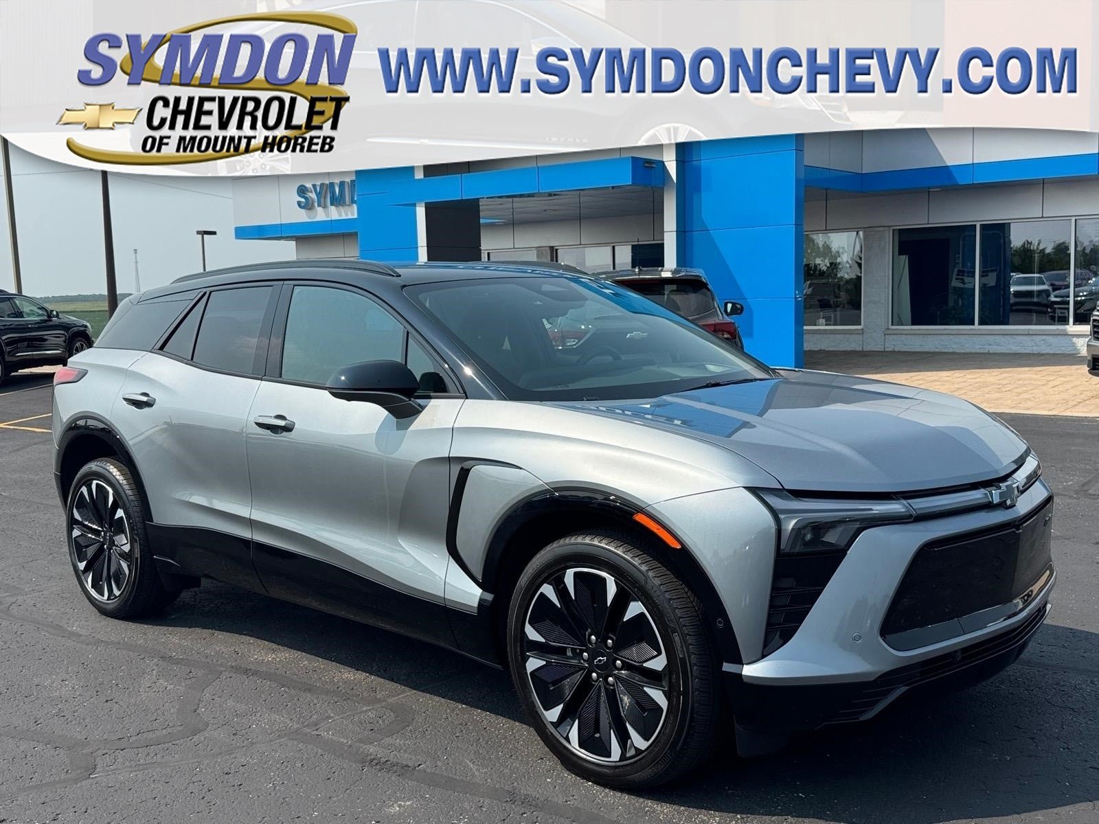 Used 2026 Chevrolet Blazer EV RS w/ Super Cruise Package AWD/4WD image 1