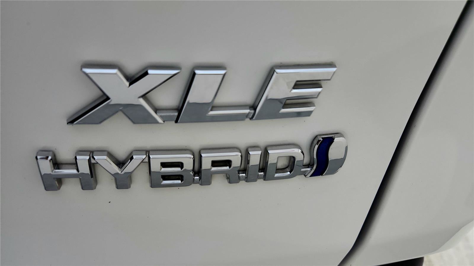 Certified 2023 Toyota RAV4 XLE w/ Convenience Package image 14