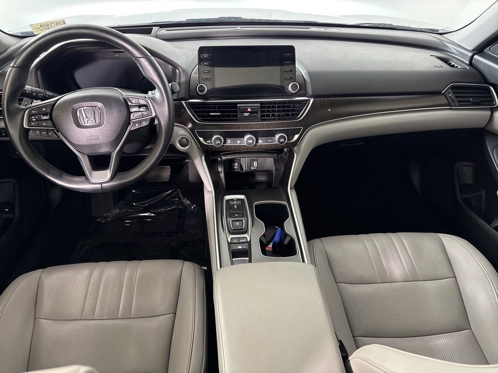 Used 2019 Honda Accord Touring image 32
