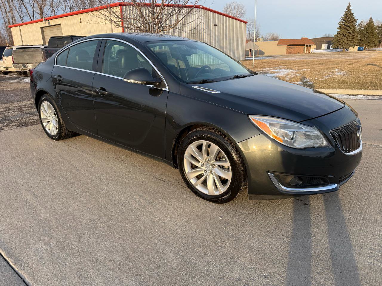 Used 2015 Buick Regal Premium image 3