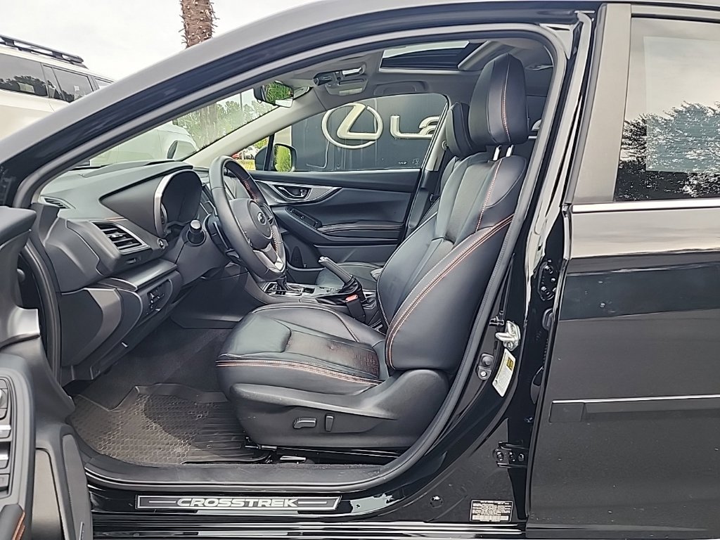 Used 2023 Subaru Crosstrek 2.5i Limited AWD/4WD image 8