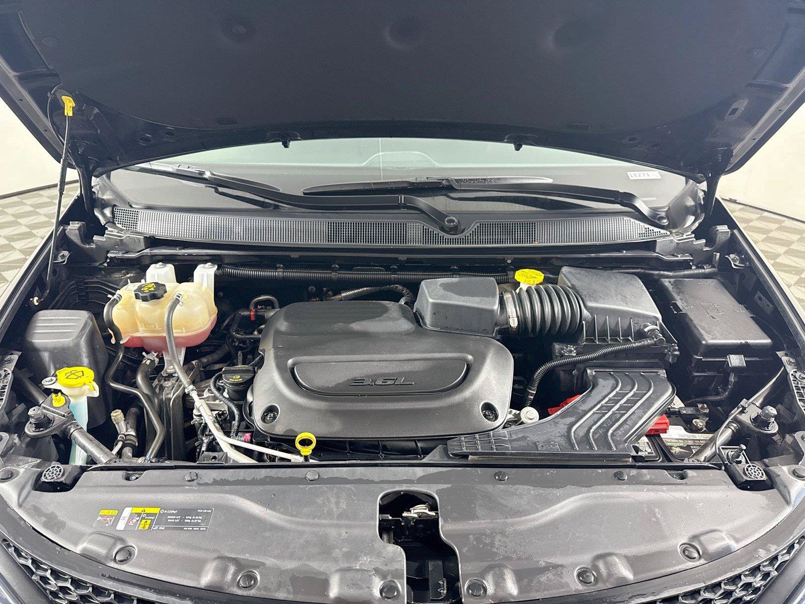 Used 2023 Chrysler Voyager LX FWD image 22