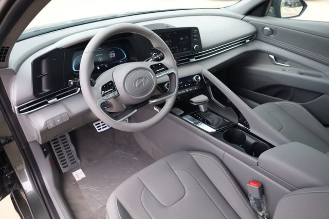 New 2026 Hyundai Elantra SEL Sport Premium FWD image 10