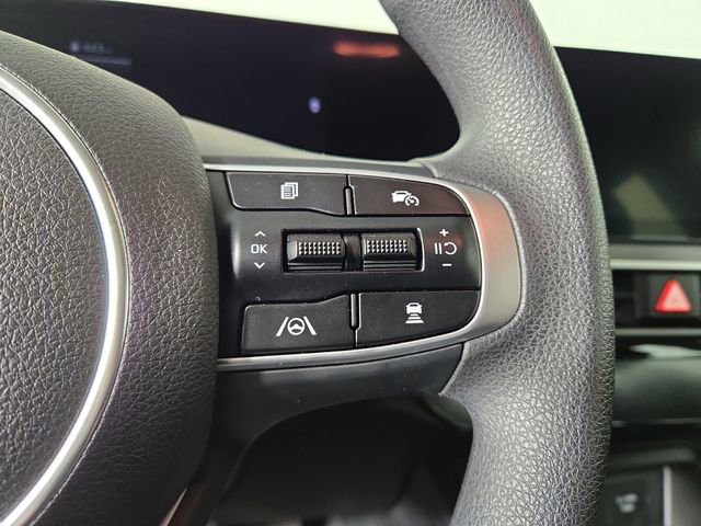 Certified 2026 Kia K5 LXS FWD image 22
