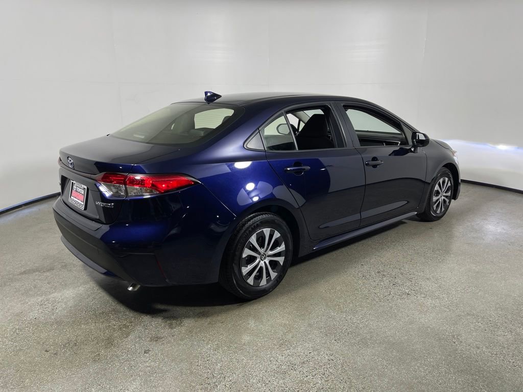 Certified 2022 Toyota Corolla LE w/ Carpet Mat Package (TMS) image 3