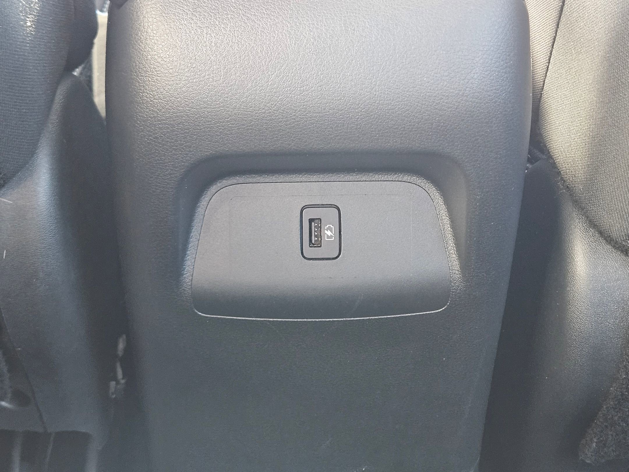 Used 2024 Nissan Sentra SV image 27