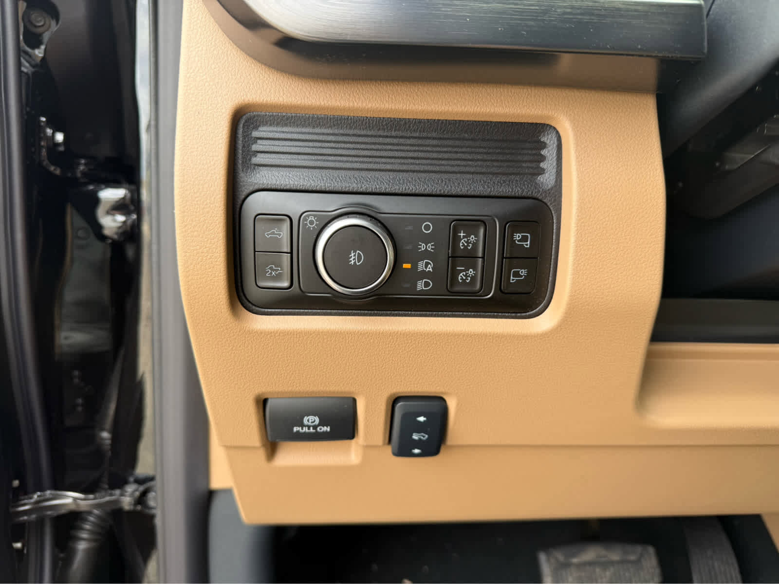 New 2025 Ford F350 Lariat w/ Chrome Package image 15