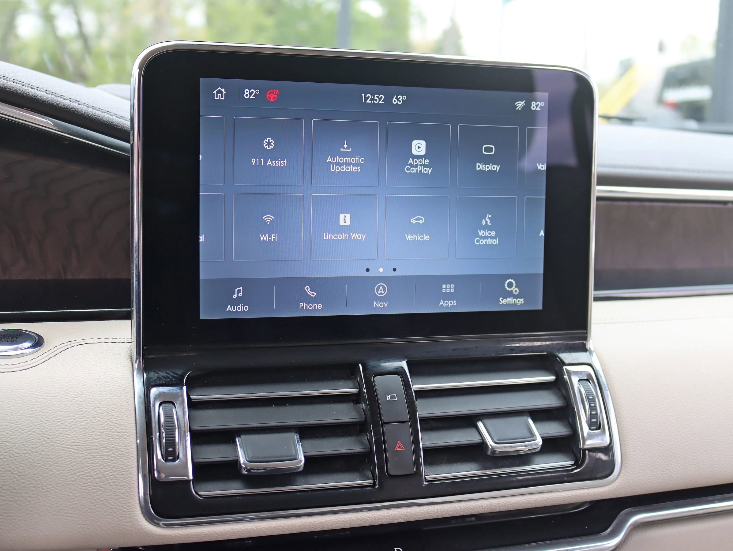 Used 2020 Lincoln Navigator L Reserve w/ Luxury Package AWD/4WD image 27