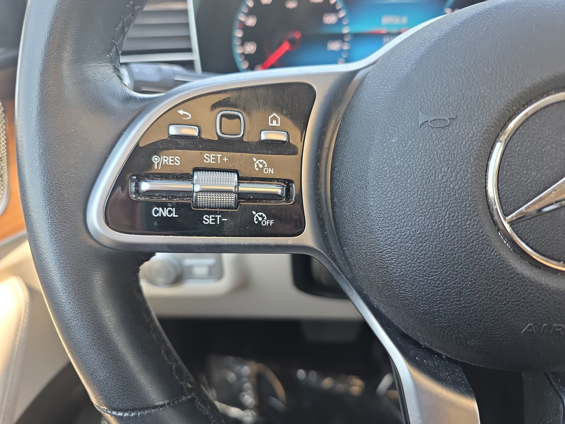 Certified 2022 Mercedes-Benz GLE 350 image 17