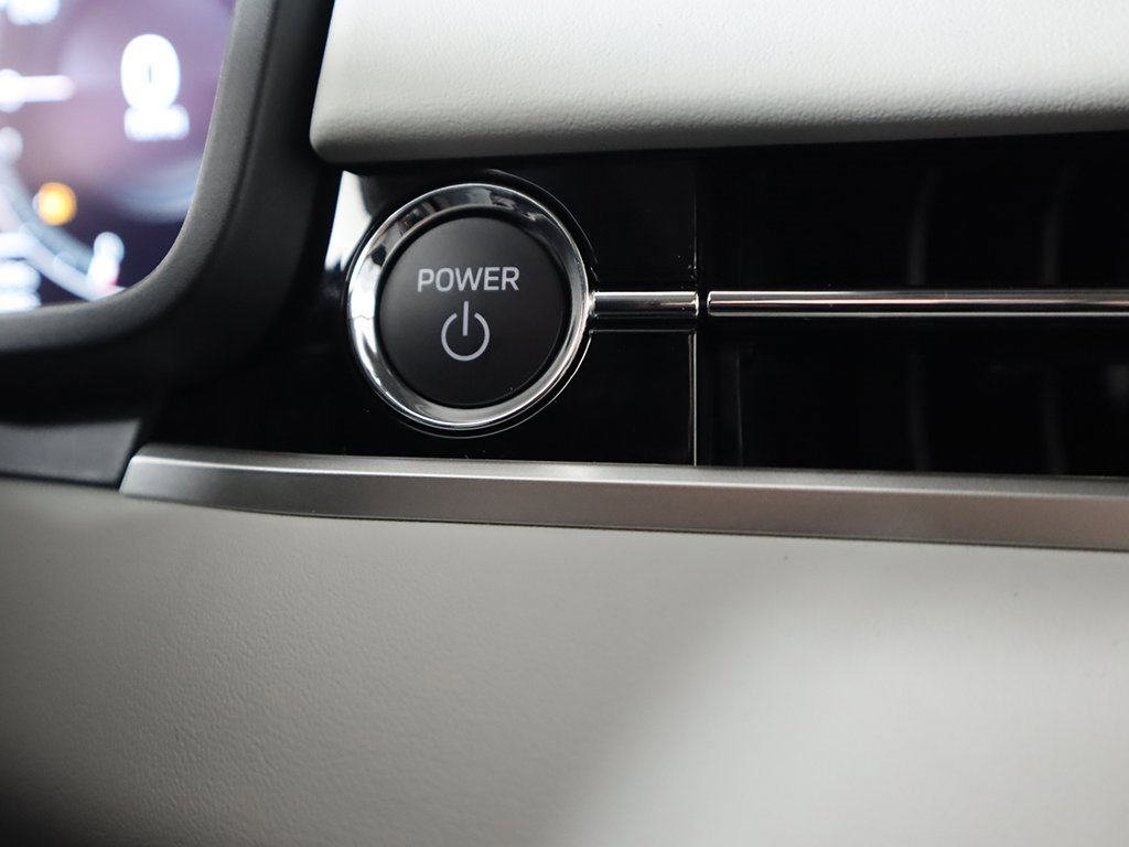 New 2025 Mitsubishi Outlander SEL image 44