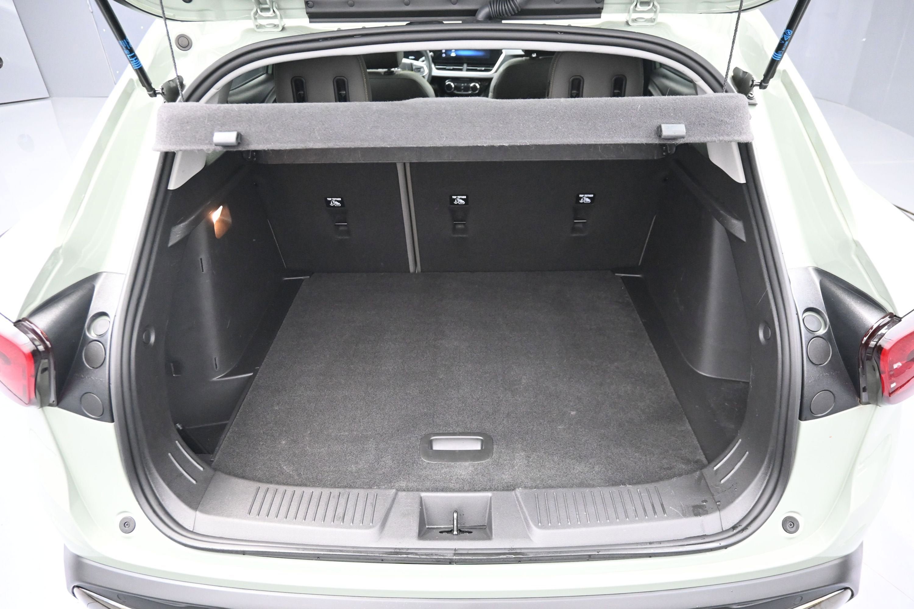 Used 2024 Chevrolet Trax ACTIV w/ Sunroof Package FWD image 23