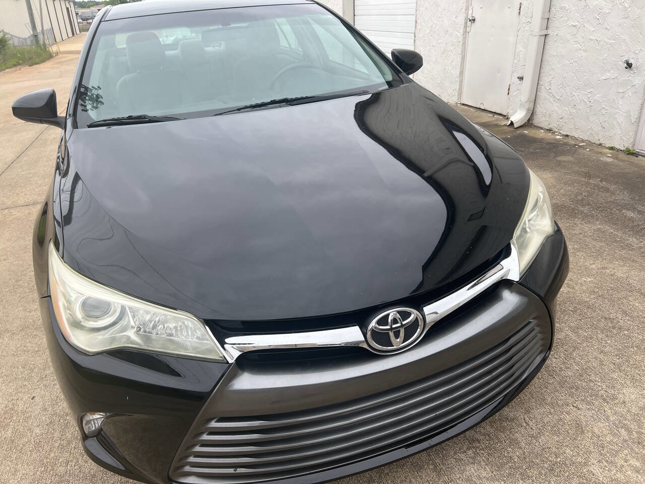Used 2016 Toyota Camry LE FWD image 4