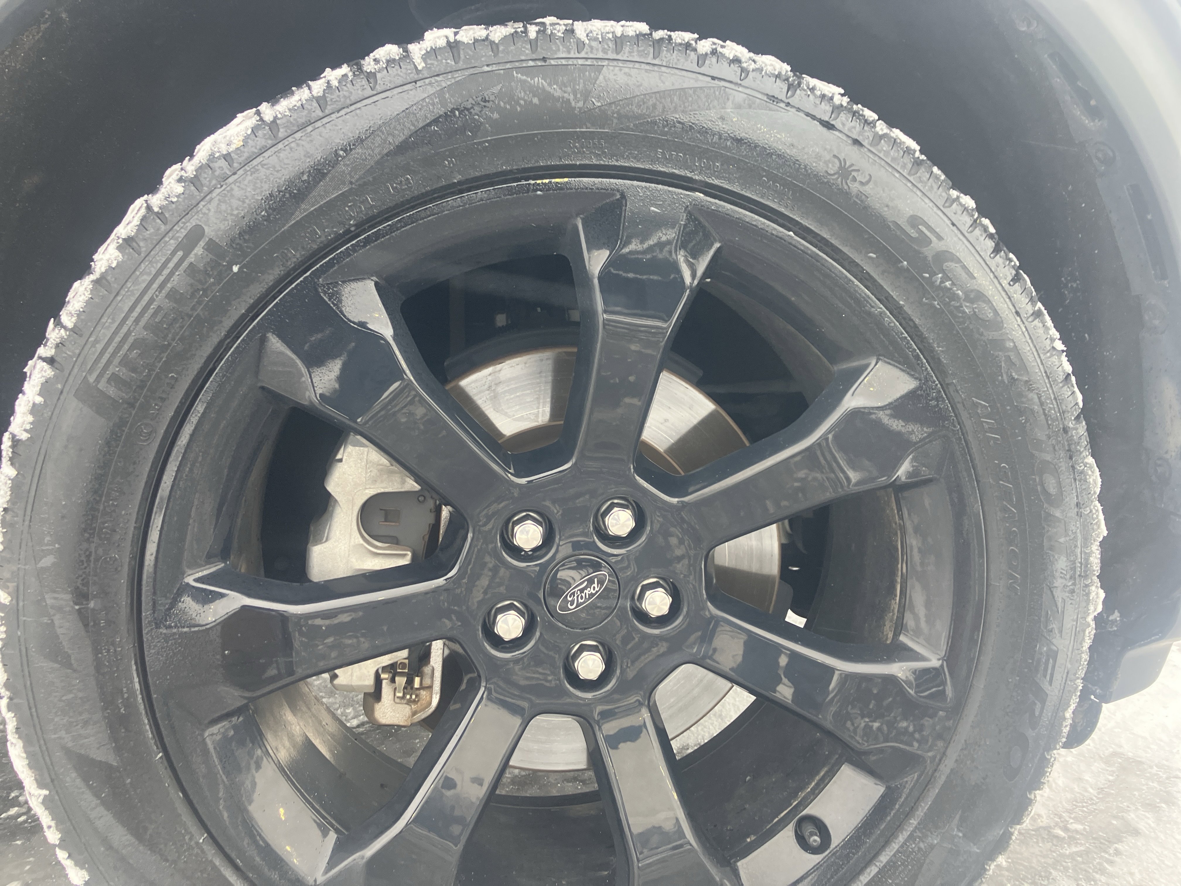 Used 2023 Ford Explorer ST-Line w/ Class IV Trailer Tow Package image 9