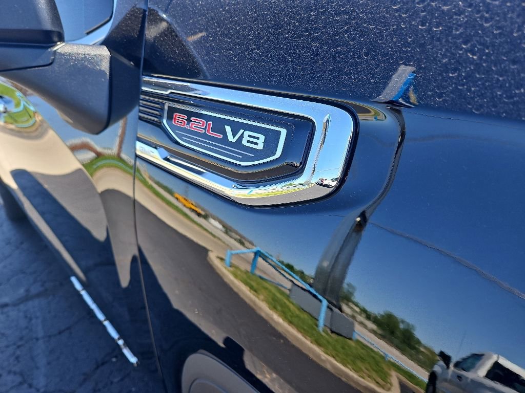 Used 2024 GMC Sierra 1500 Denali AWD/4WD image 6