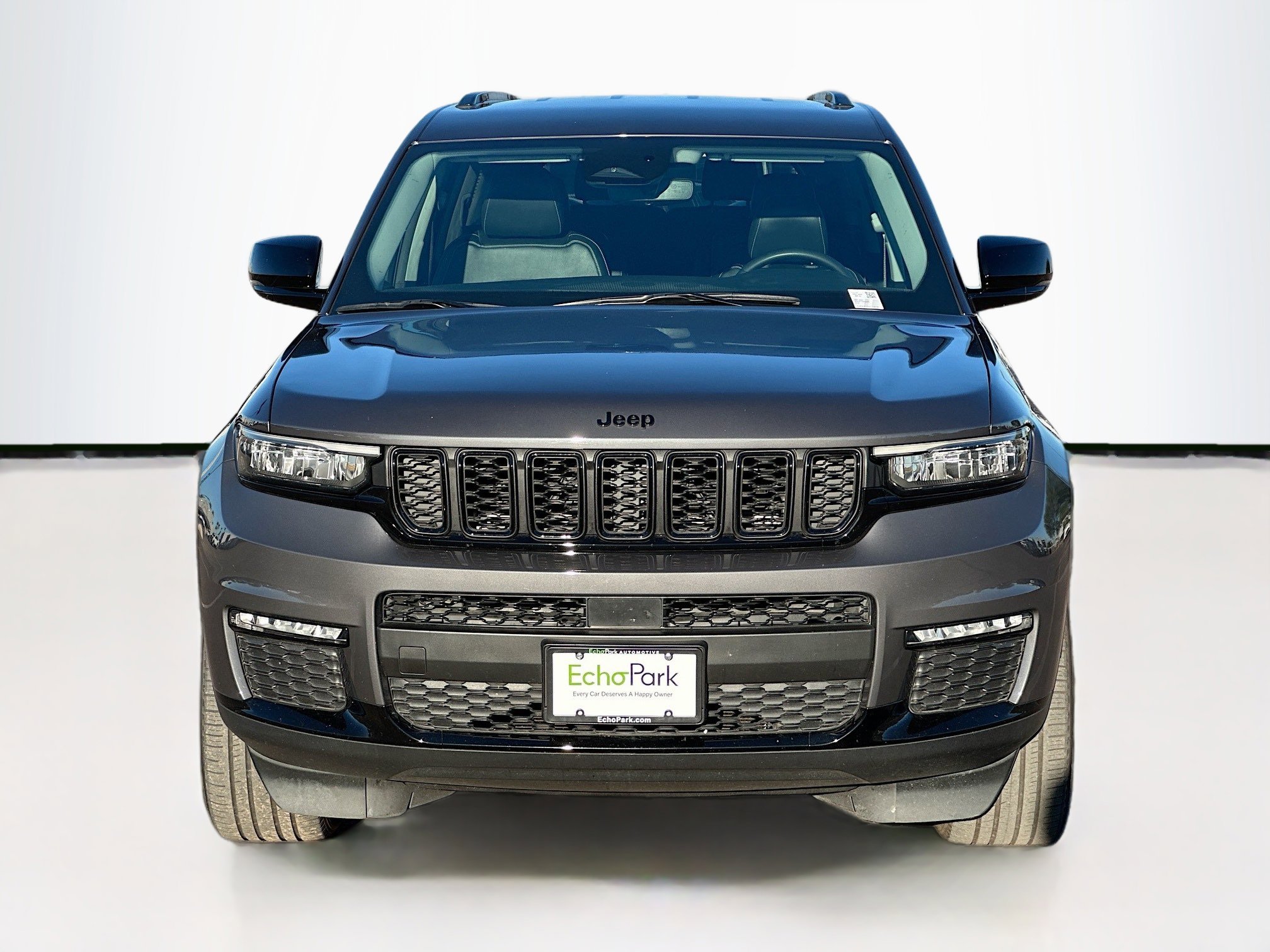 Used 2023 Jeep Grand Cherokee L Limited w/ Black Appearance Package image 2