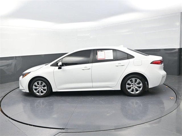 Used 2023 Toyota Corolla LE image 5