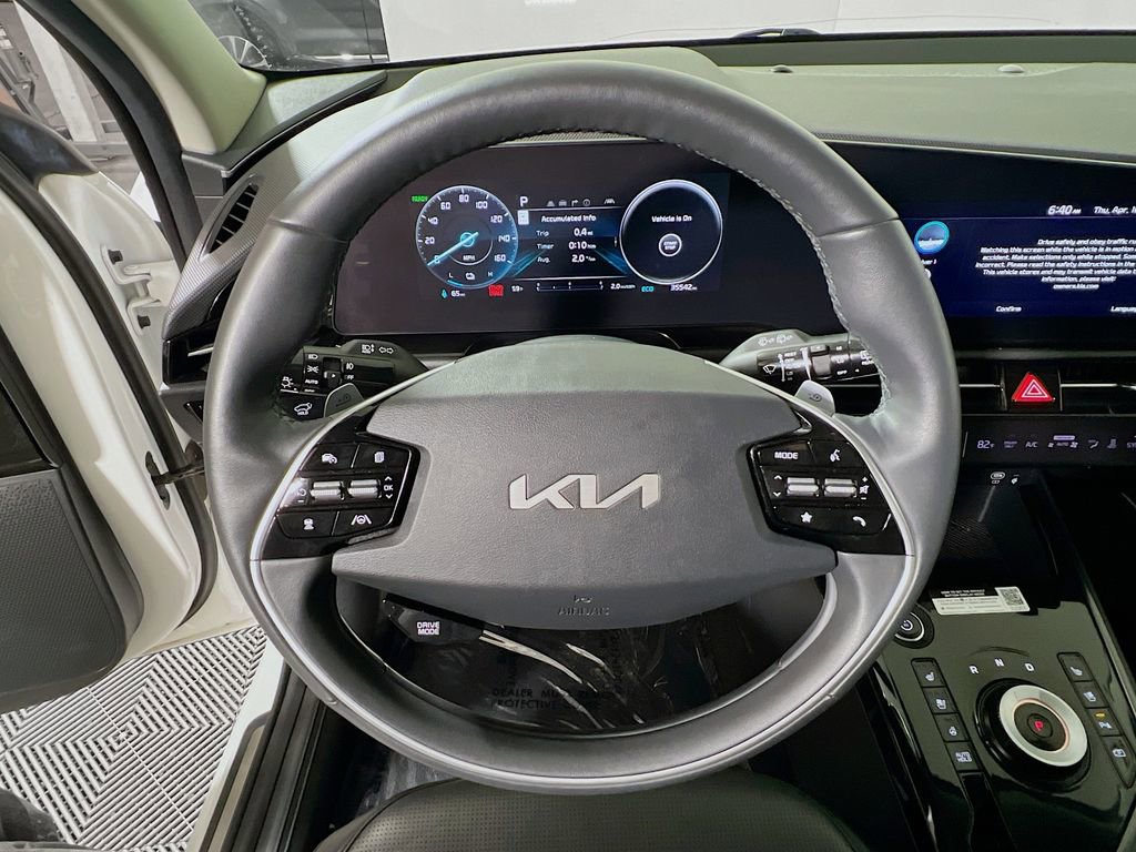 Used 2023 Kia Niro Wave w/ Wave Preserve Package image 10