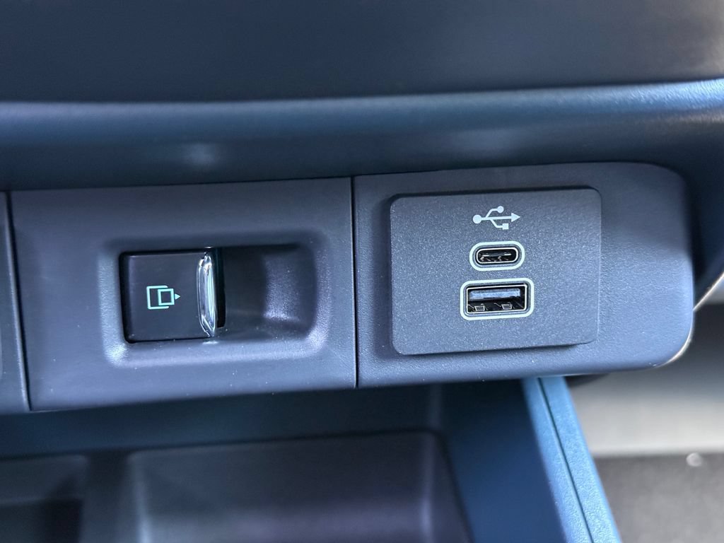 New 2025 Ford Maverick Lobo AWD/4WD image 18