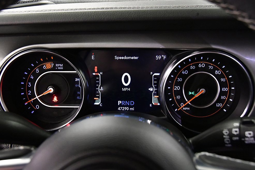 Used 2023 Jeep Wrangler Sahara image 14