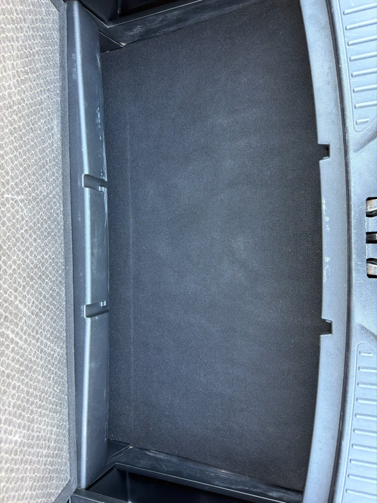 Used 2023 Ford Explorer XLT RWD image 13
