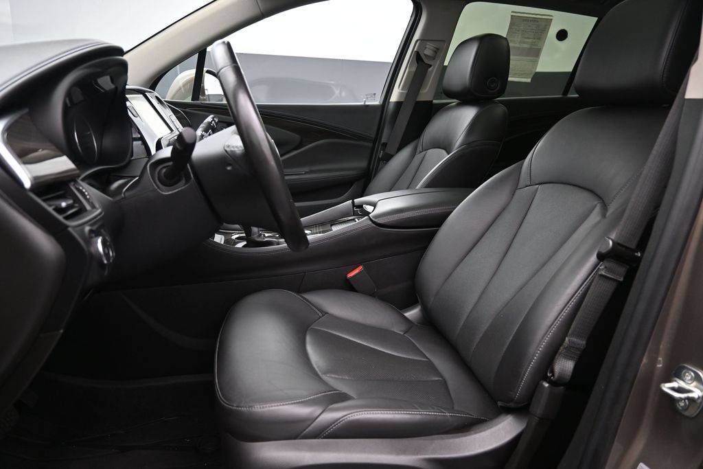 Used 2019 Buick Envision Premium w/ LPO, Active Package AWD/4WD image 11