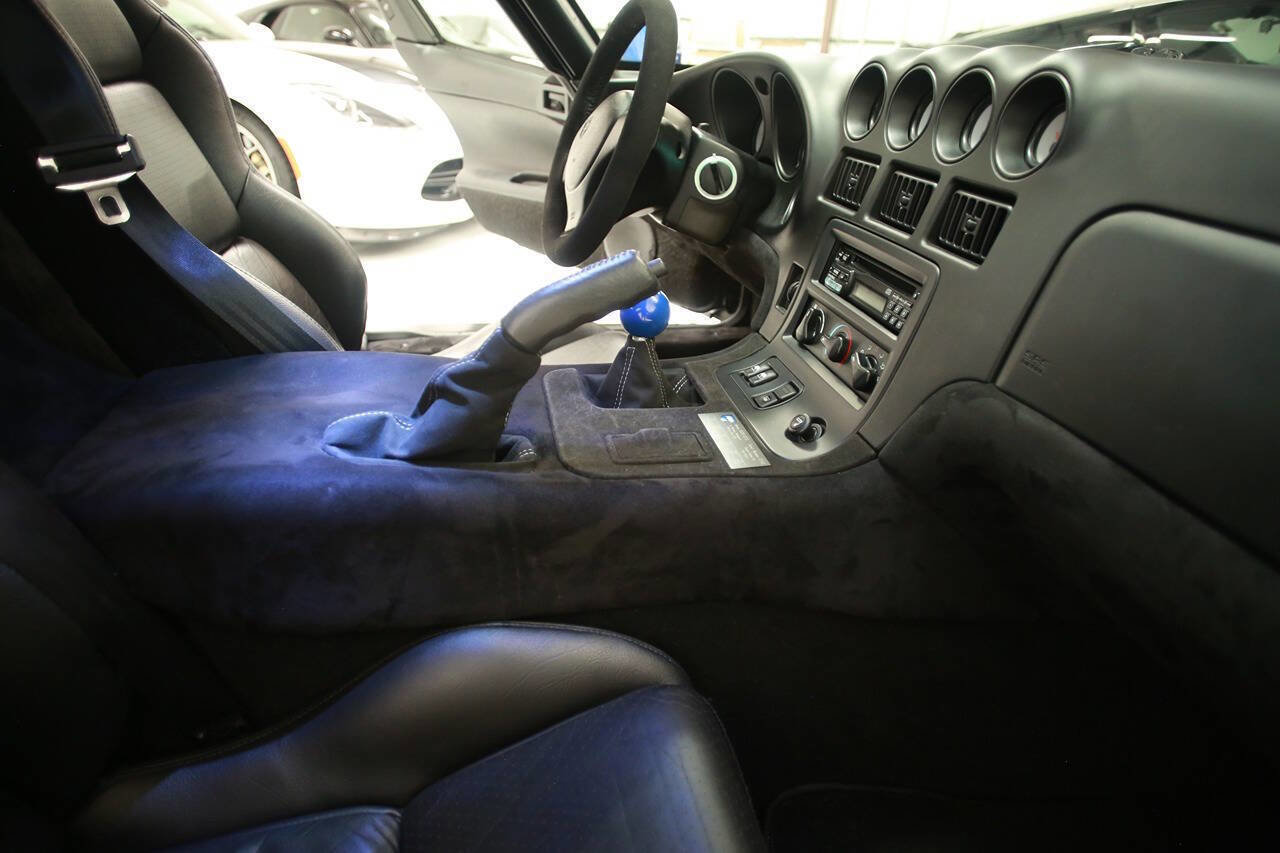 Used 1997 Dodge Viper GTS RWD image 29