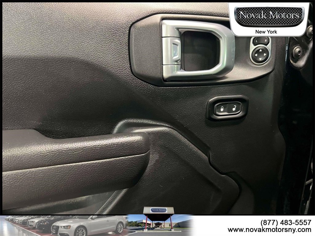 Used 2023 Jeep Wrangler Sport S image 17