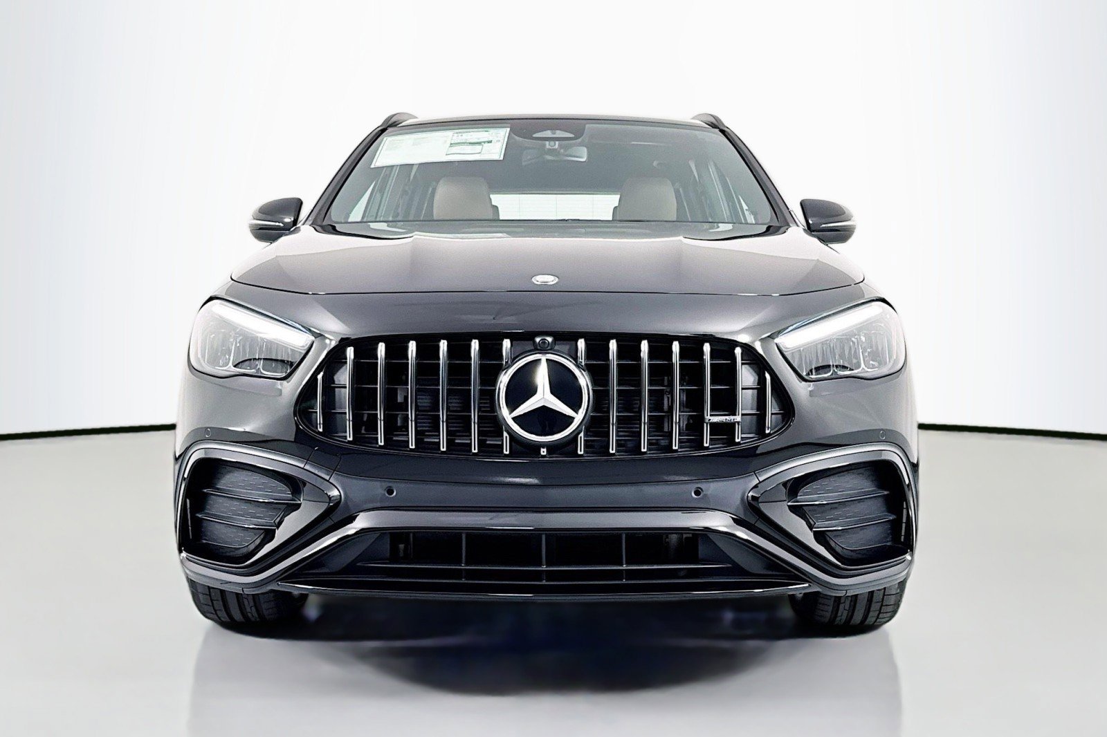 New 2025 Mercedes-Benz GLA 35 AMG 4MATIC image 2
