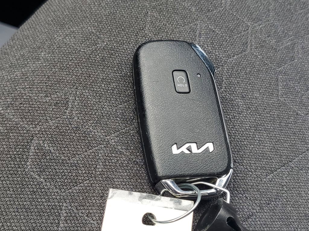 Used 2025 Kia Seltos S FWD image 31