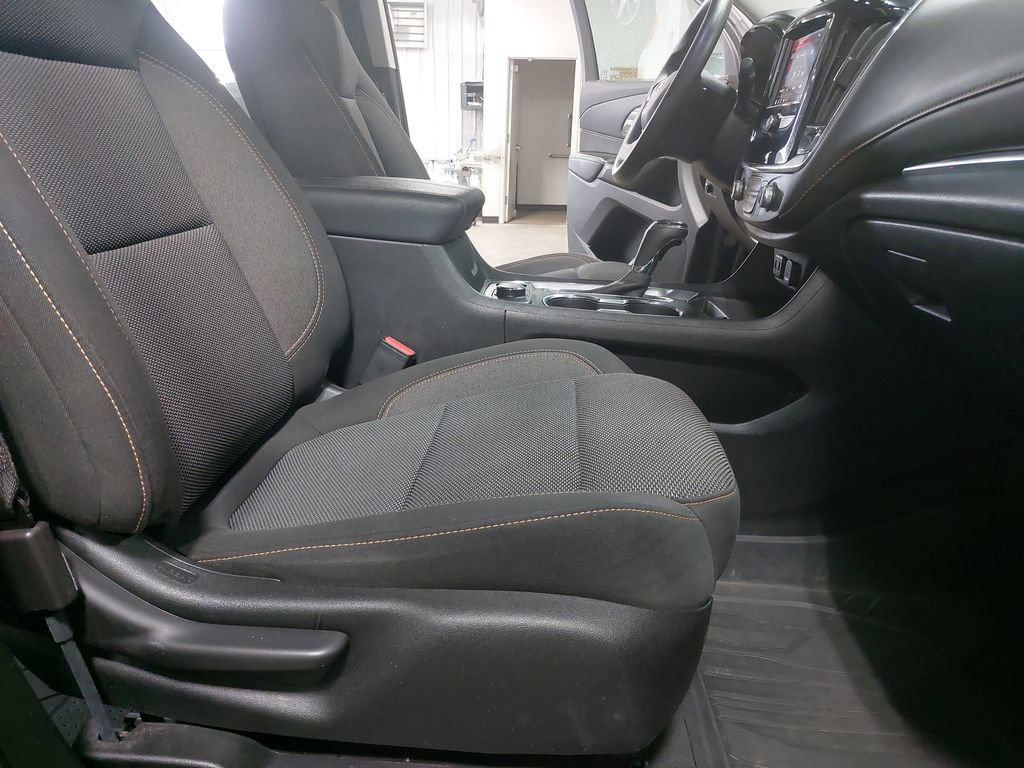 Used 2020 Chevrolet Traverse LS w/ LPO, Floor Liner Package AWD/4WD image 10