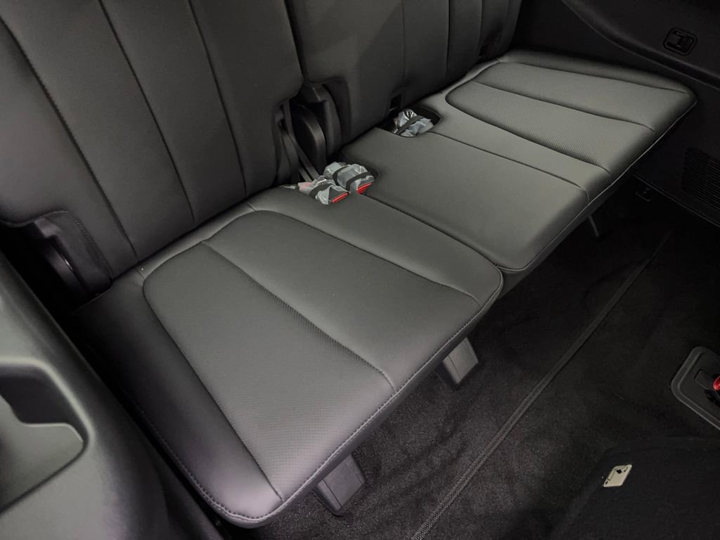Used 2024 Hyundai Palisade Calligraphy FWD image 39