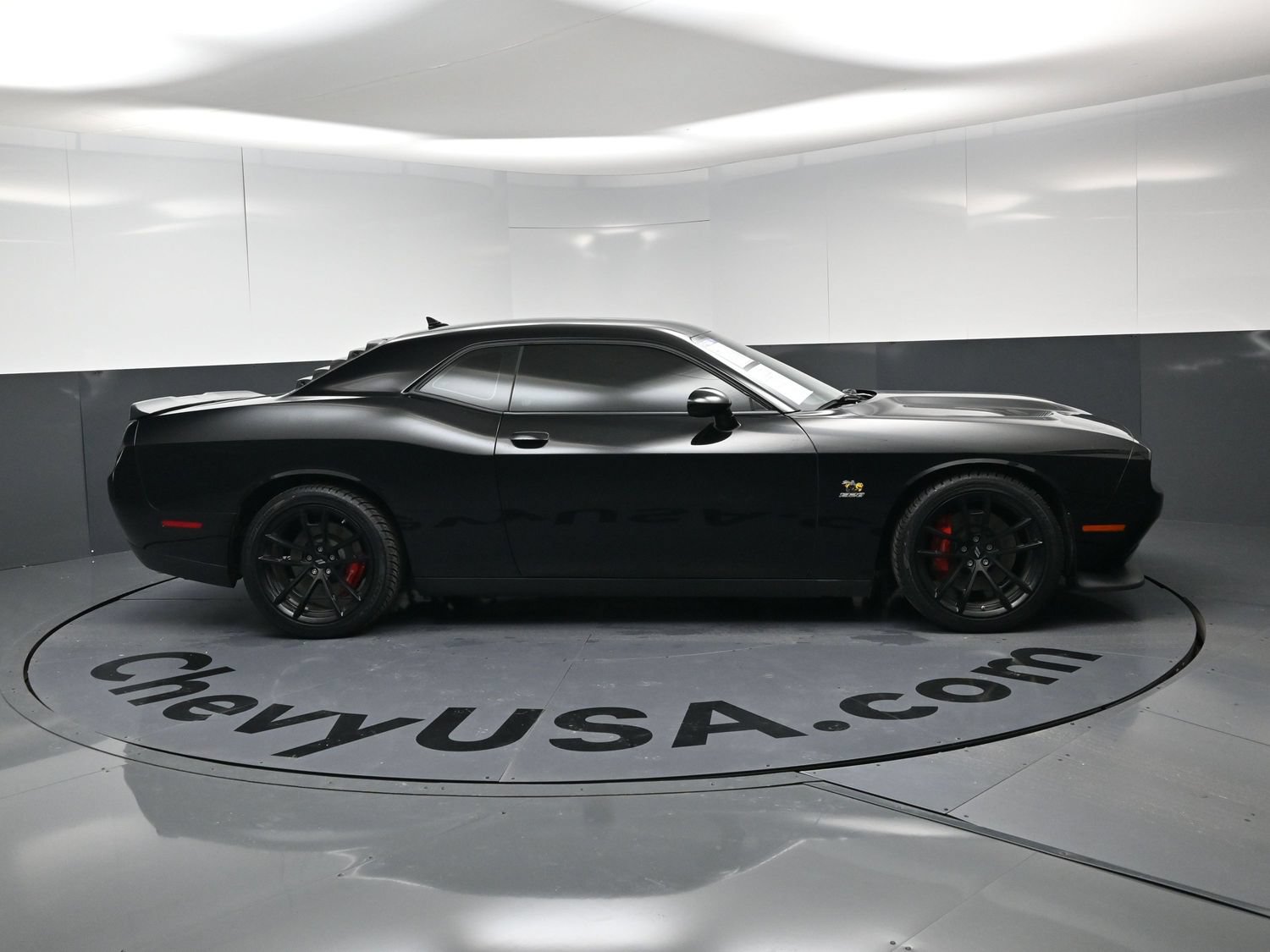 Used 2021 Dodge Challenger R/T Scat Pack RWD image 10