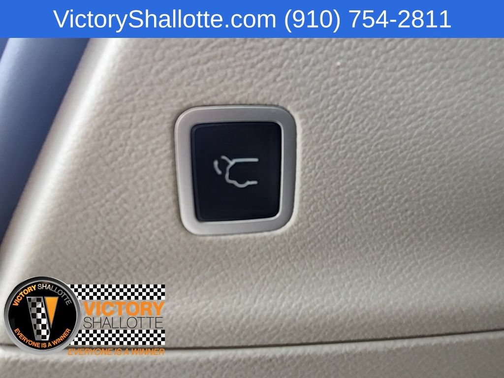 Certified 2023 Chrysler Voyager LX FWD image 26