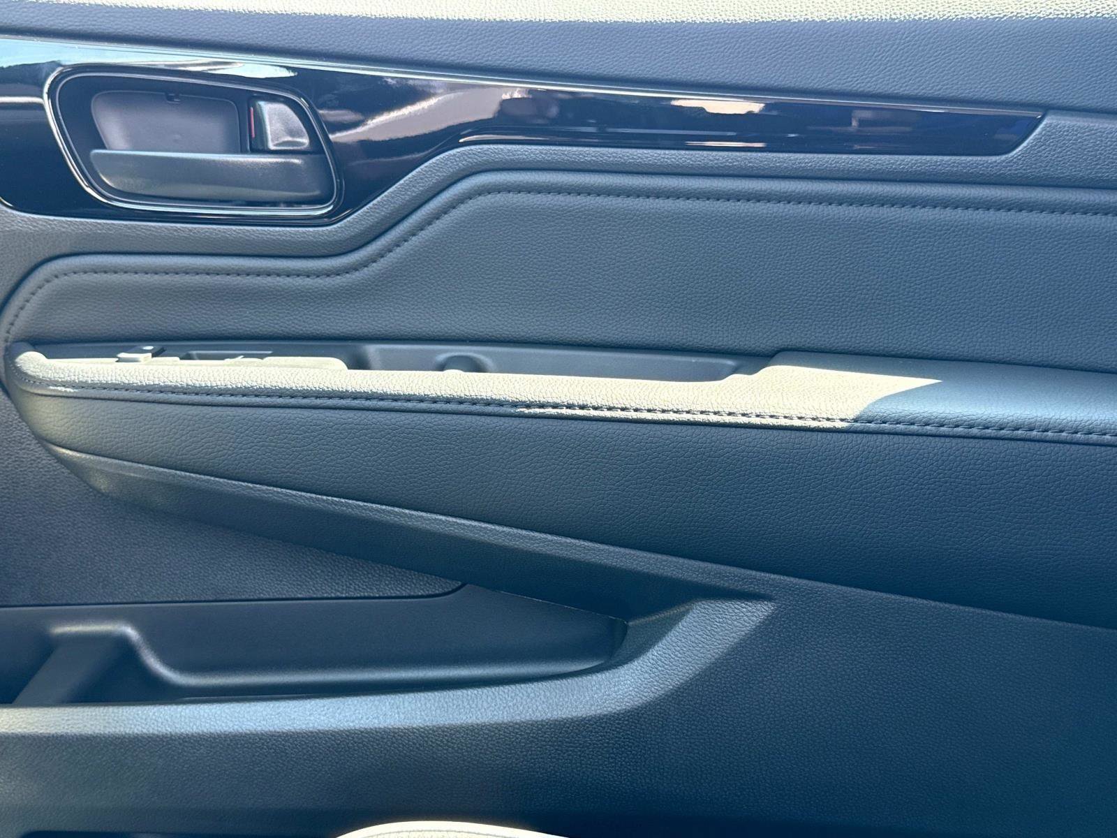 New 2026 Honda Odyssey Touring image 23
