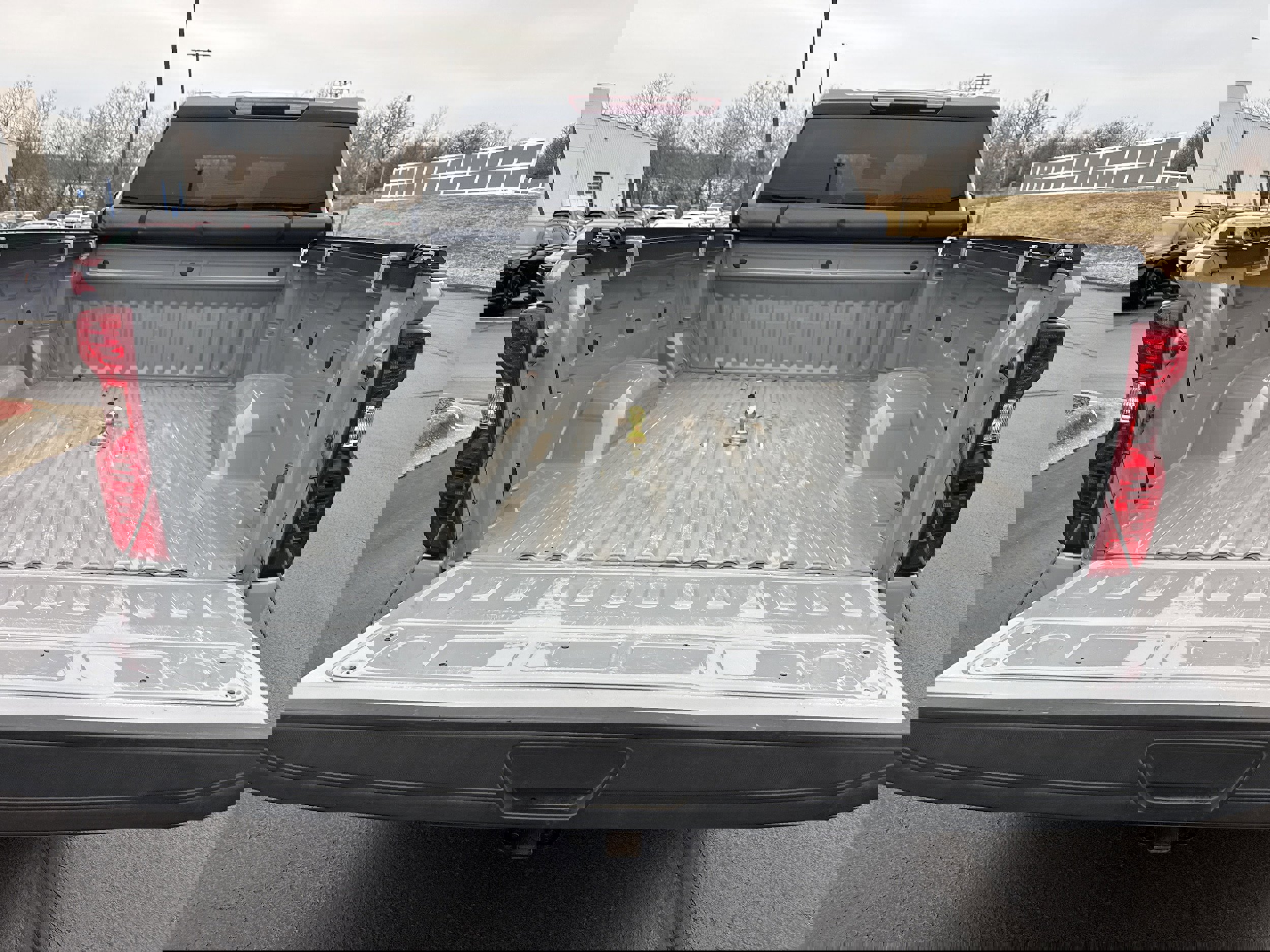 Used 2024 Chevrolet Silverado 2500 Custom w/ Custom Value Package image 13