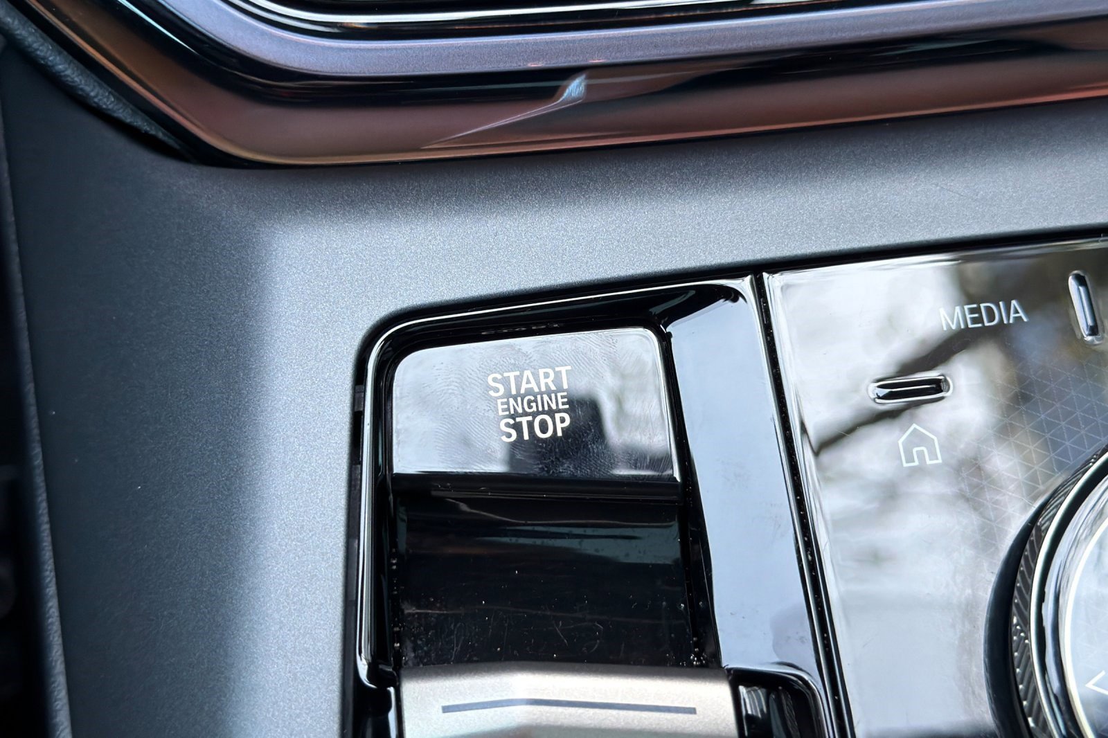 Used 2025 BMW X3 xDrive30i w/ Convenience Package image 29