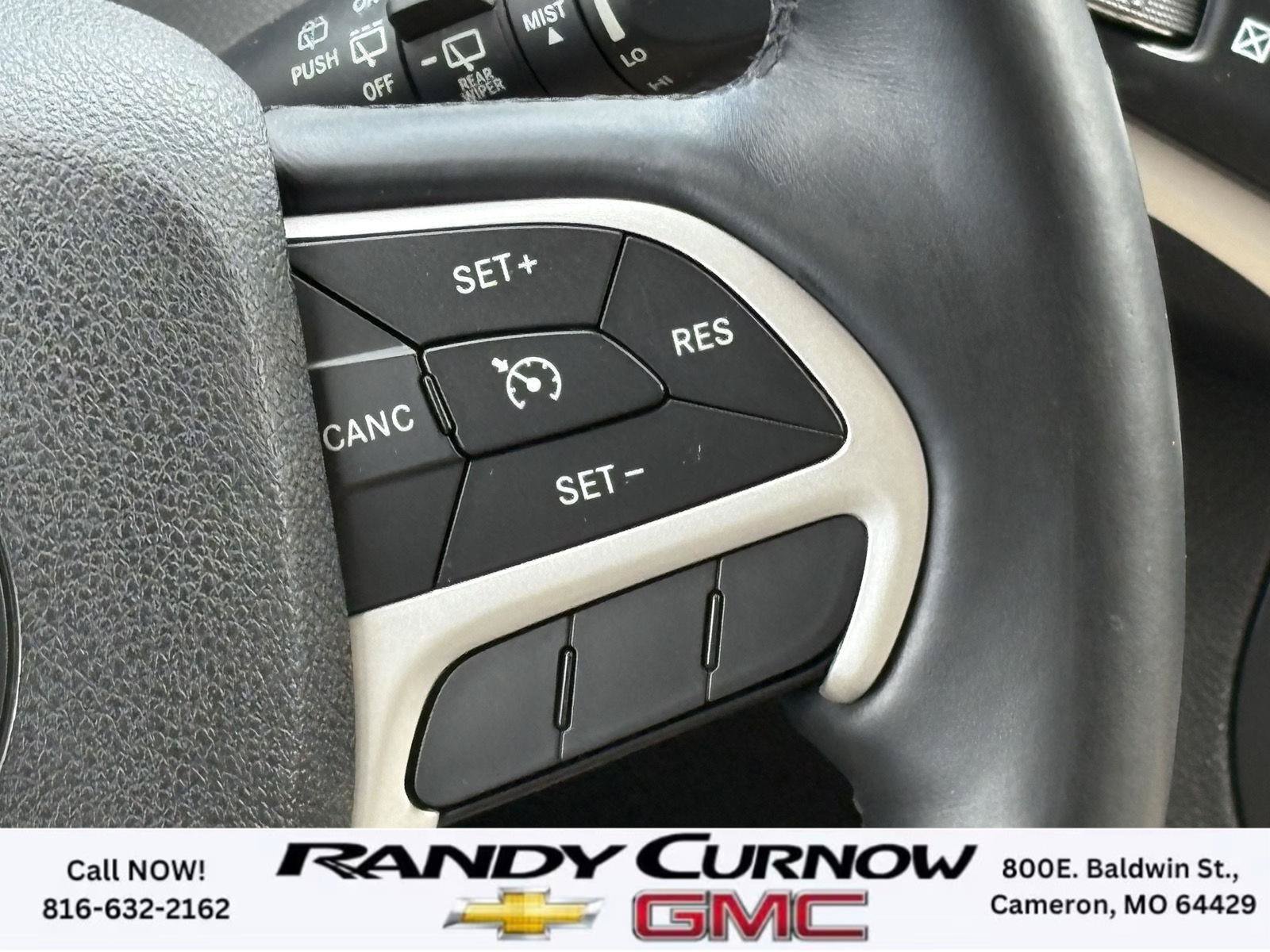 Used 2015 Jeep Cherokee Limited w/ Luxury Group FWD image 22