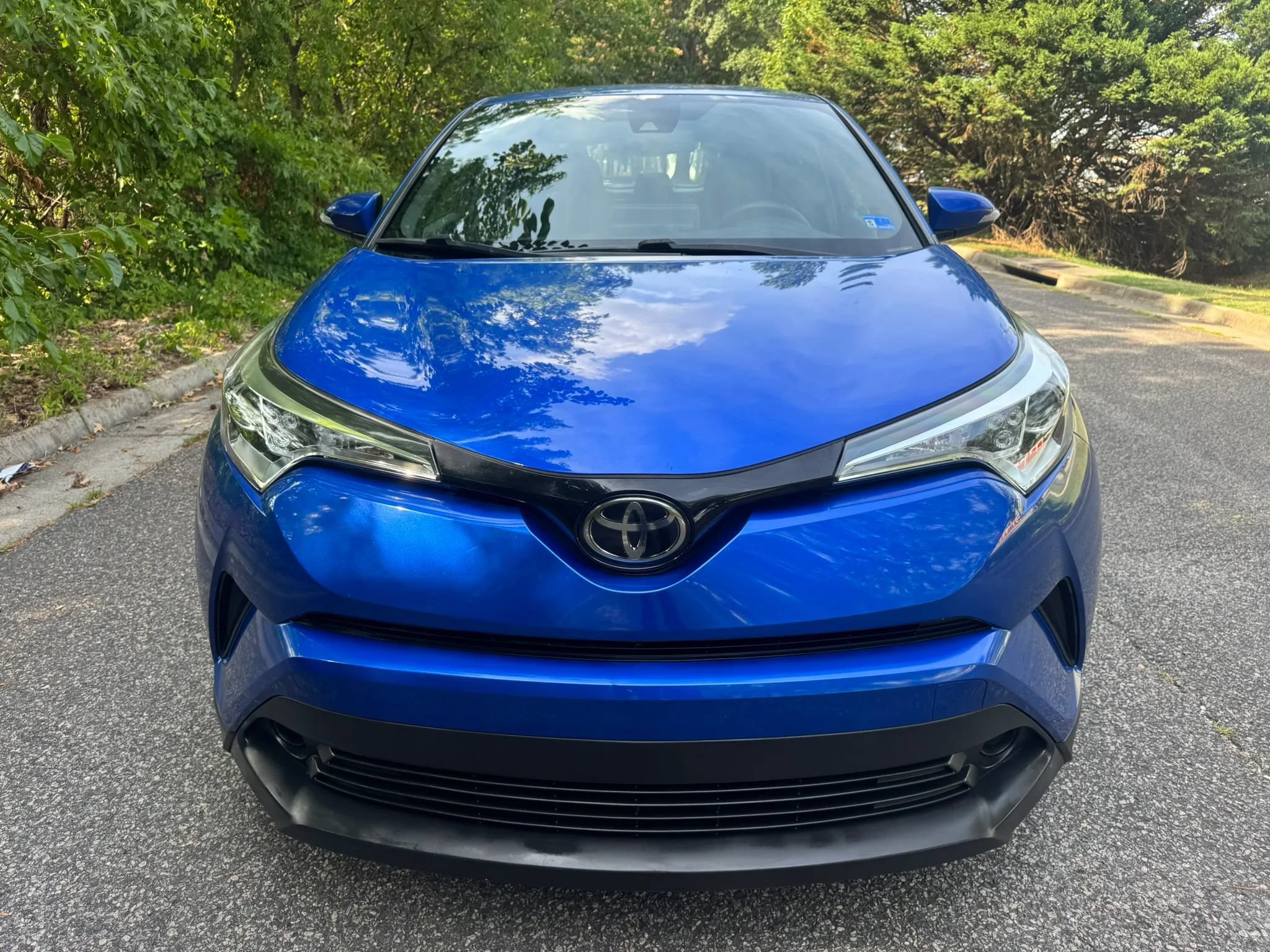 Used 2019 Toyota C-HR LE FWD image 8