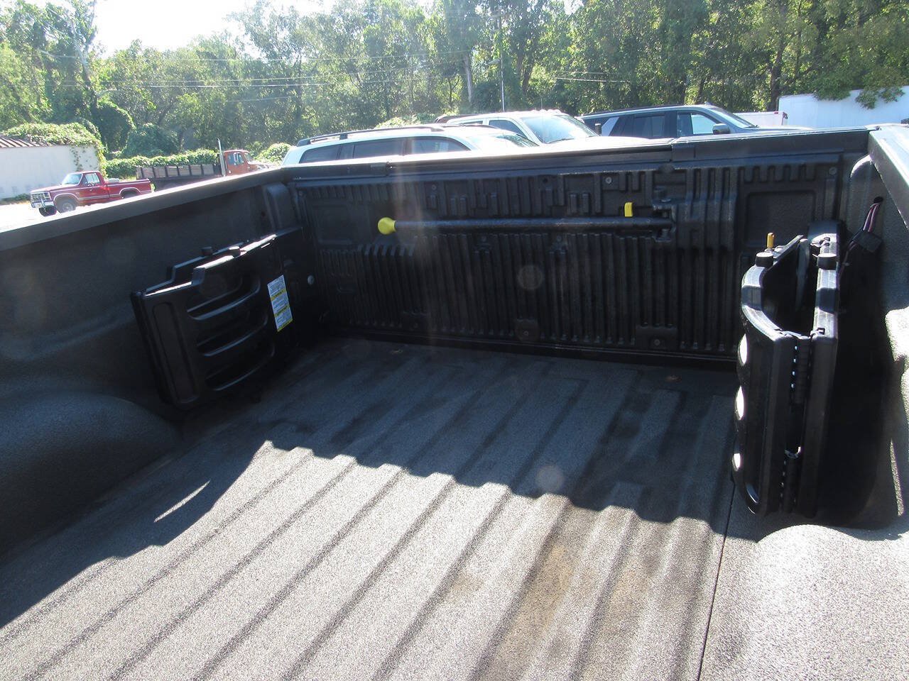 Used 2013 Ford F150 Raptor w/ Luxury Equipment Group AWD/4WD image 19