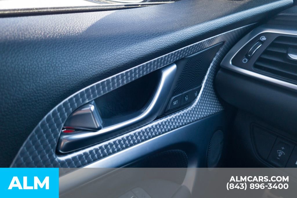 Used 2023 Genesis G70 2.0T w/ Sport Prestige Package image 38