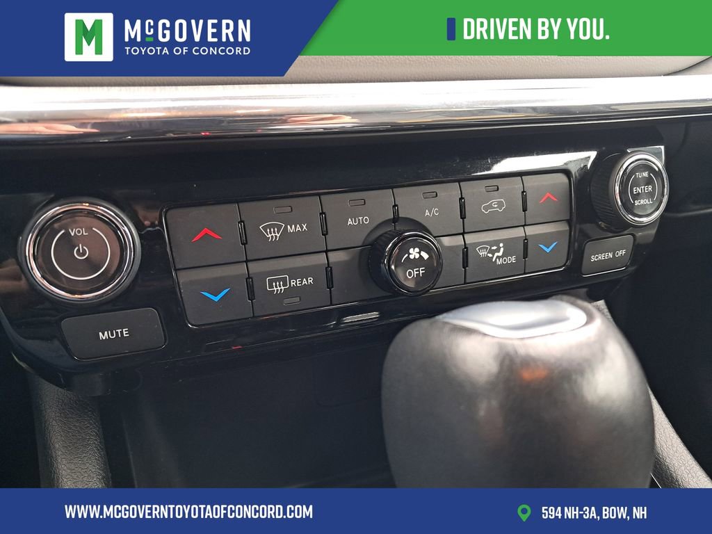 Used 2022 Jeep Compass Limited image 24