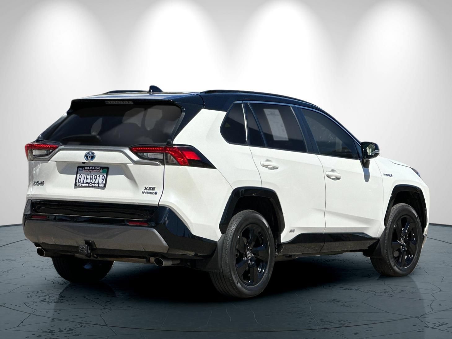 Used 2021 Toyota RAV4 XSE w/ XSE Grade Weather Package AWD/4WD image 4