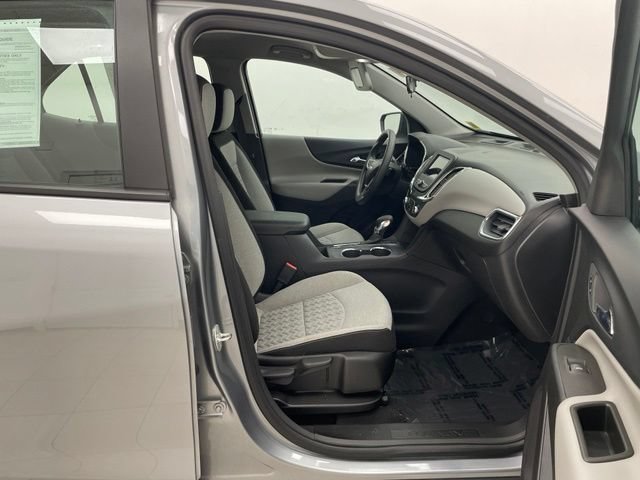 Certified 2023 Chevrolet Equinox LS w/ LPO, Floor Liner Package AWD/4WD image 14