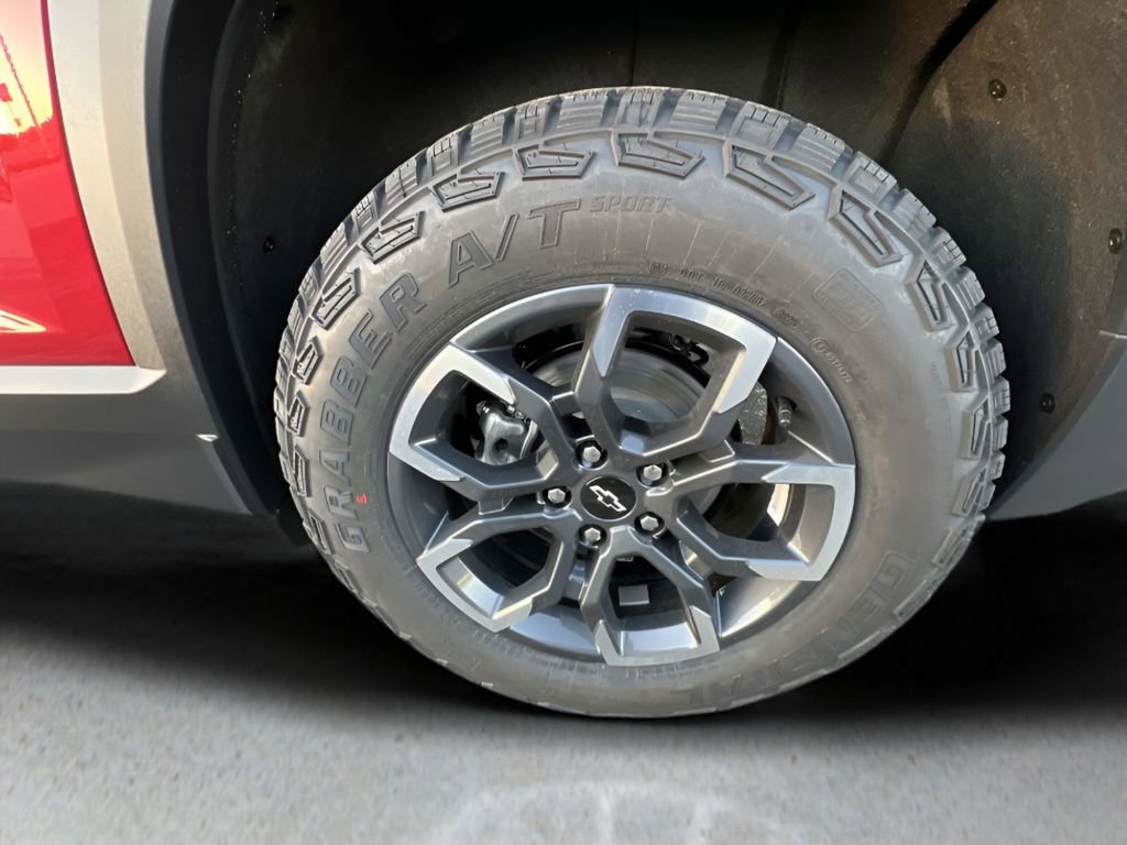 New 2026 Chevrolet Equinox ACTIV w/ Convenience Package III image 32